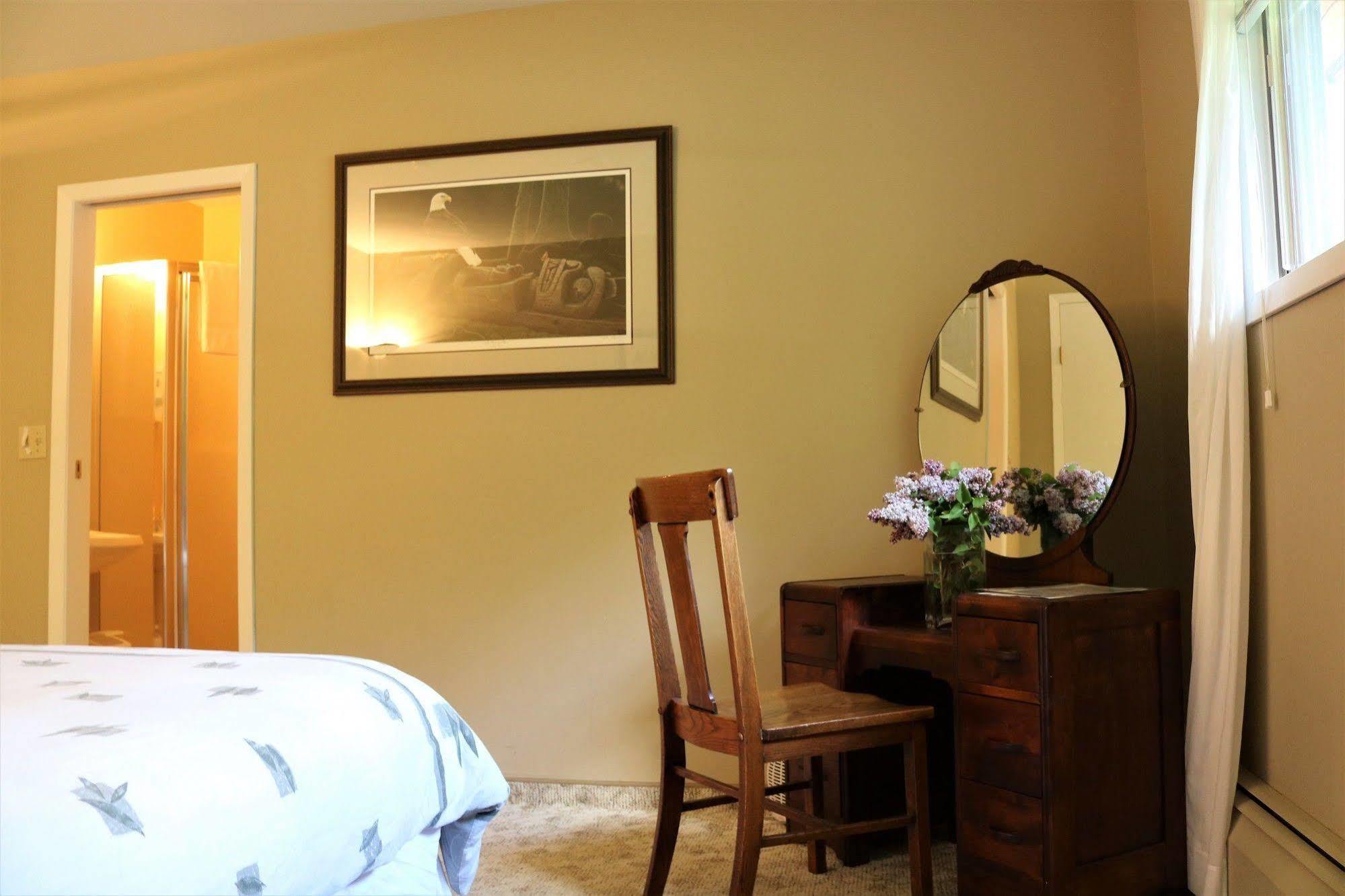 Mulvehill Creek Wilderness Inn And Wedding Chapel Revelstoke Eksteriør bilde